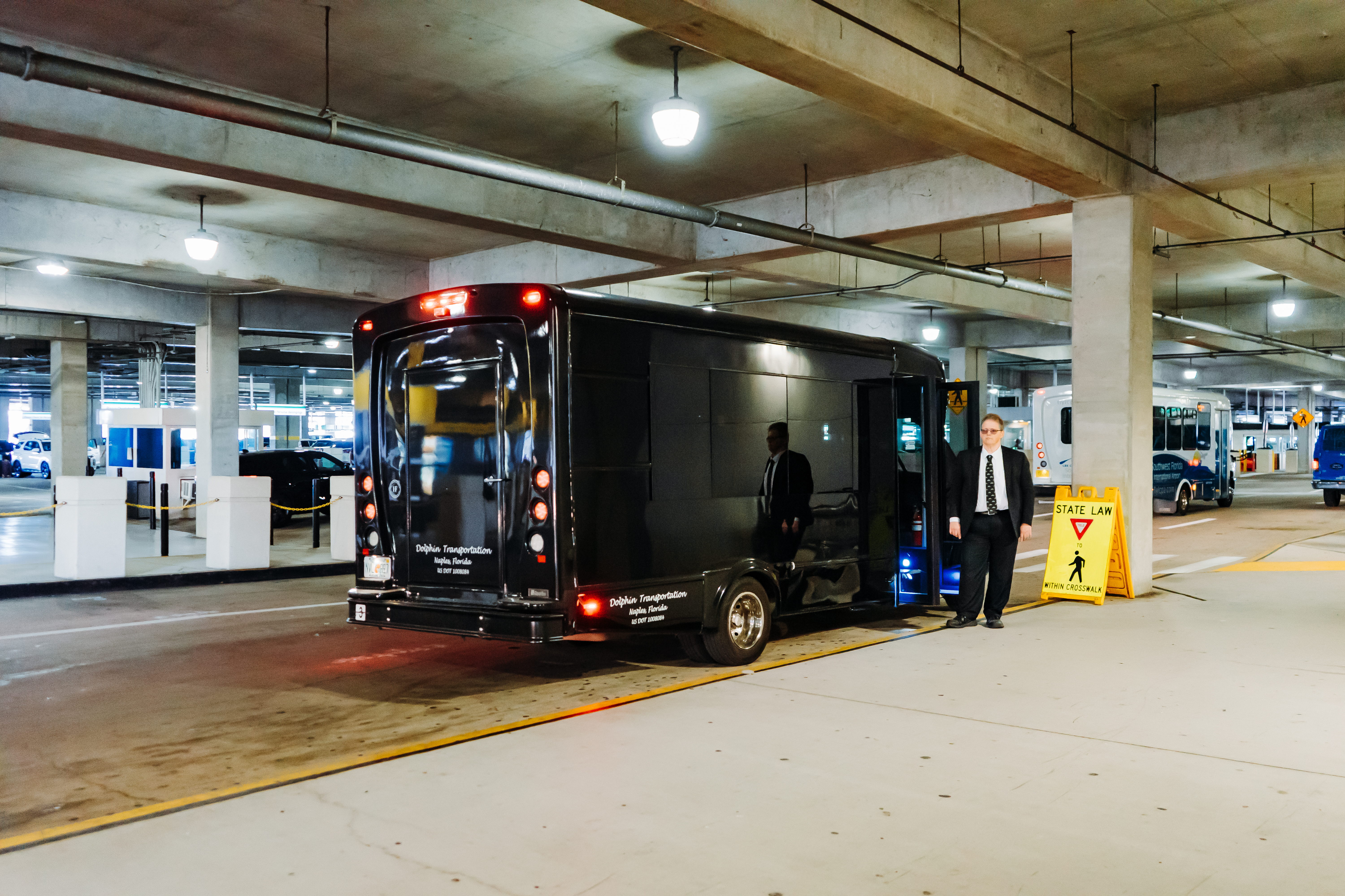 Pre-arranged Taxis & Limousines